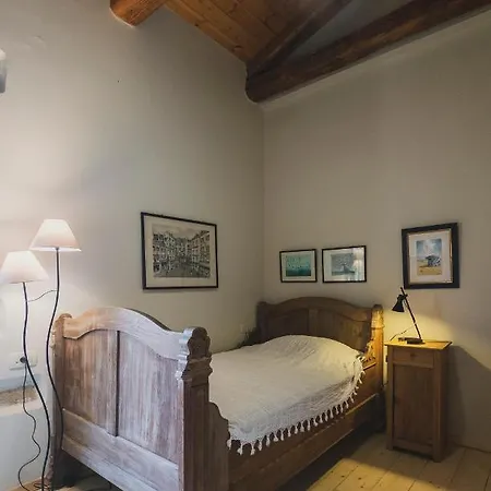 Casa Olea - A Venetian Era With Courtyard * Kondomarion
