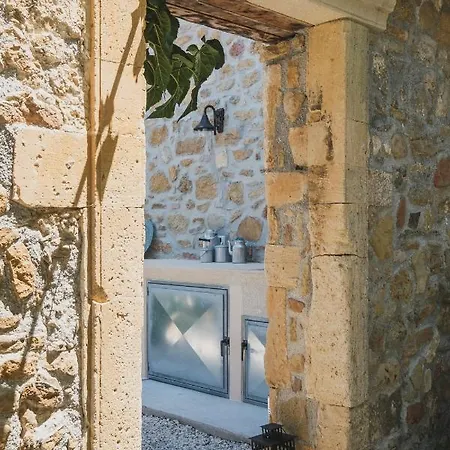 Casa Olea - A Venetian Era With Courtyard * Kondomarion