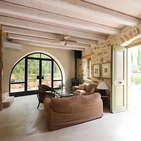 Semesterbostad Casa Olea - A Venetian Era With Courtyard Kondomarion