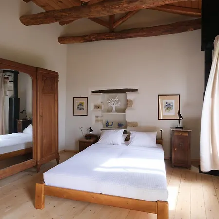 Casa Olea - A Venetian Era With Courtyard Semesterbostad Kondomarion